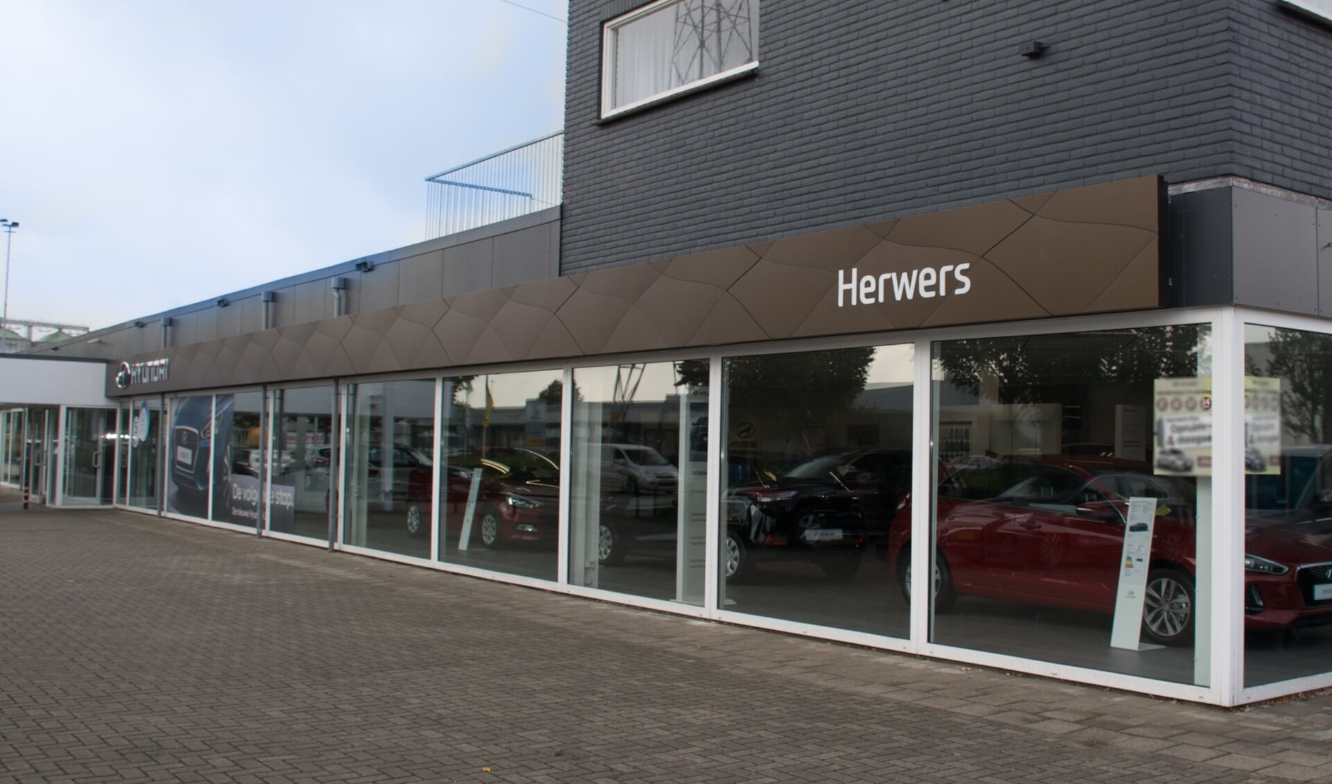 Het pand van Herwers, de Hyundaidealer voor de regio aan de Plakhorstweg in Doetinchem.  Foto: PR