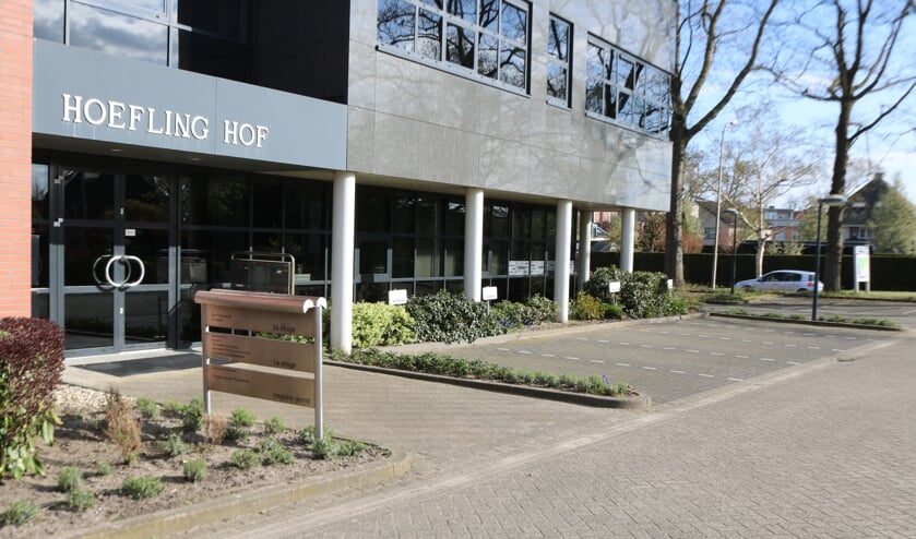 <p>Vanaf maandag 3 mei bevindt de prikpost van de Gelreziekenhuizen zich in het gebouw Hoeflinghof aan de Hoeflingweg 7. Foto: Arjen Dieperink</p>