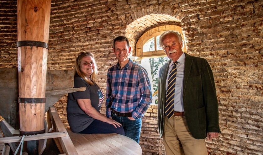 Hélène Pellegrini, Arno Duitshof en Carel Coops in de Coops Molen. Foto: Liesbeth Spaansen