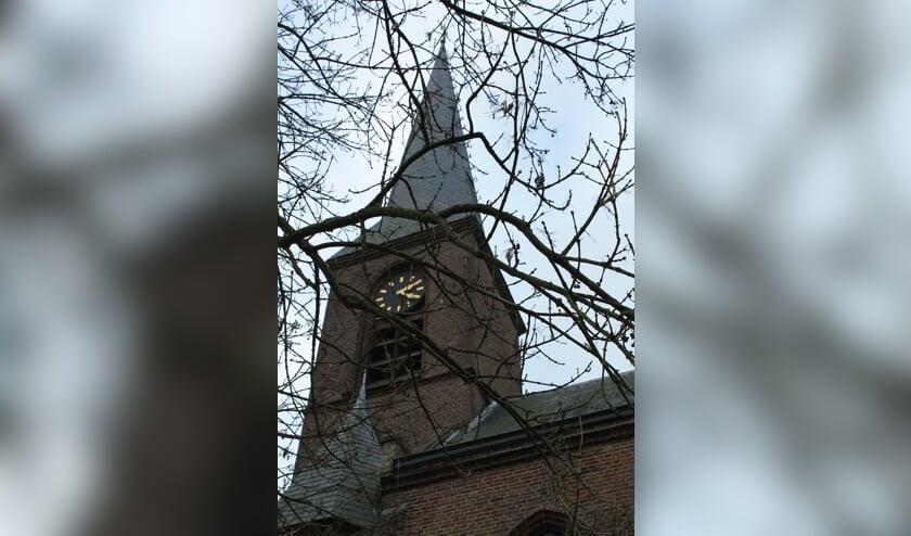 De toren van de RK-kerk in Bredevoort. Foto: Dick Hijink