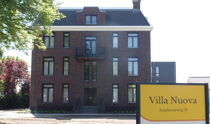 <p>Een mix van oud en nieuw is terug te vinden in de nieuwe statige zorgvilla. Foto: Jan Hendriksen </p>