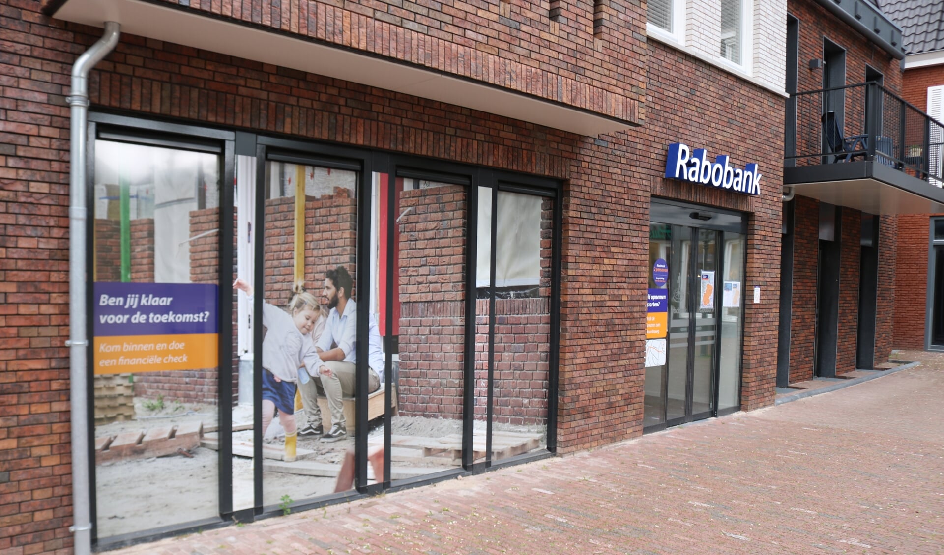 Rabobankkantoor in Lochem, geopend op 25 maart 2019, blijft voorgoed gesloten. Foto: Arjen Dieperink