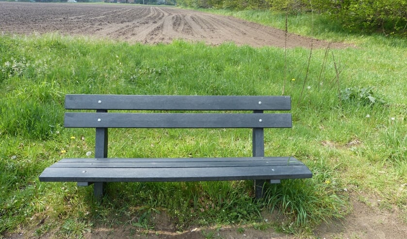 Bankje aan de Kappersweg in Heurne. Foto: Bernhard Harfsterkamp