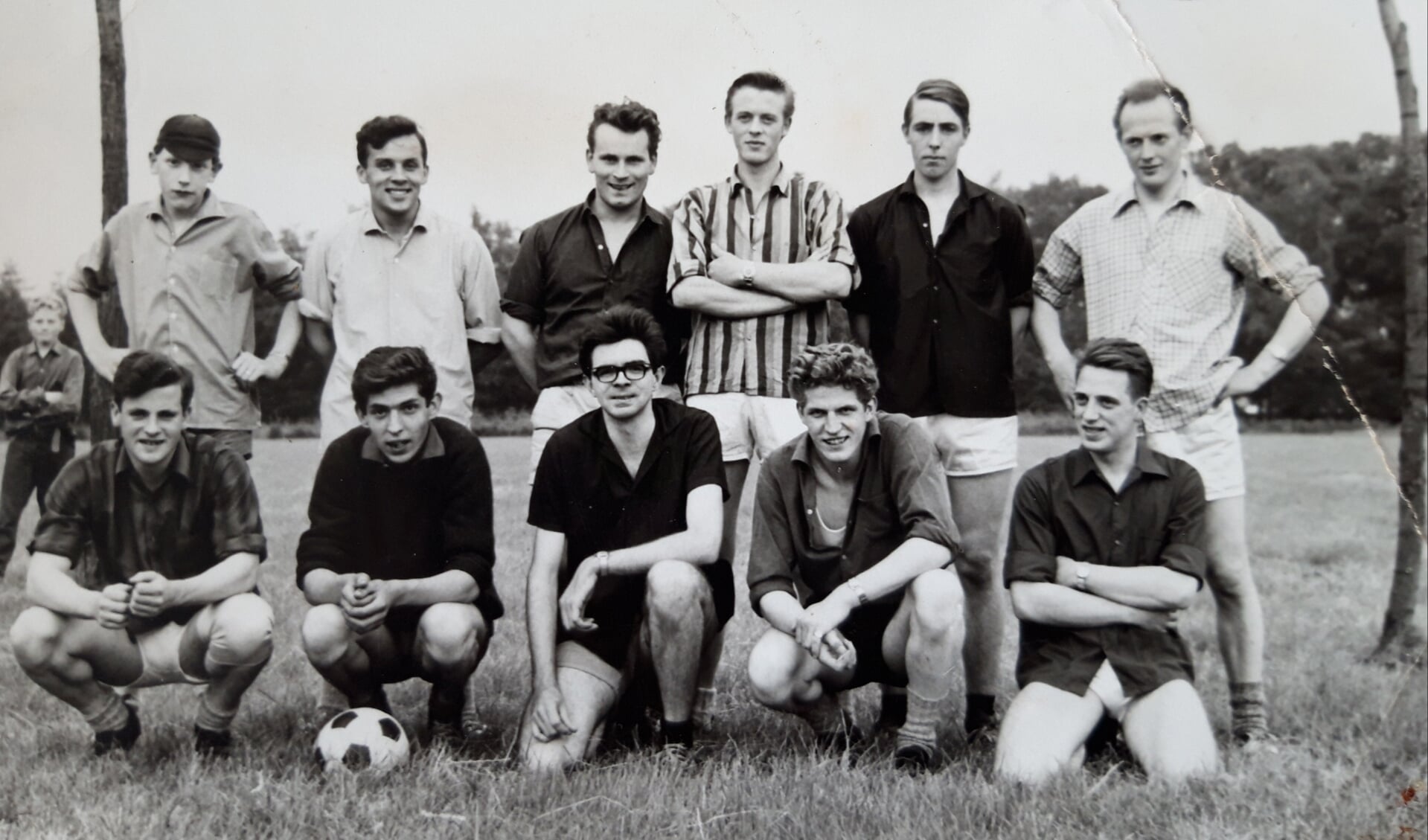 Het voetbalelftal uit Dale. Foto: collectie Leo van der Linde