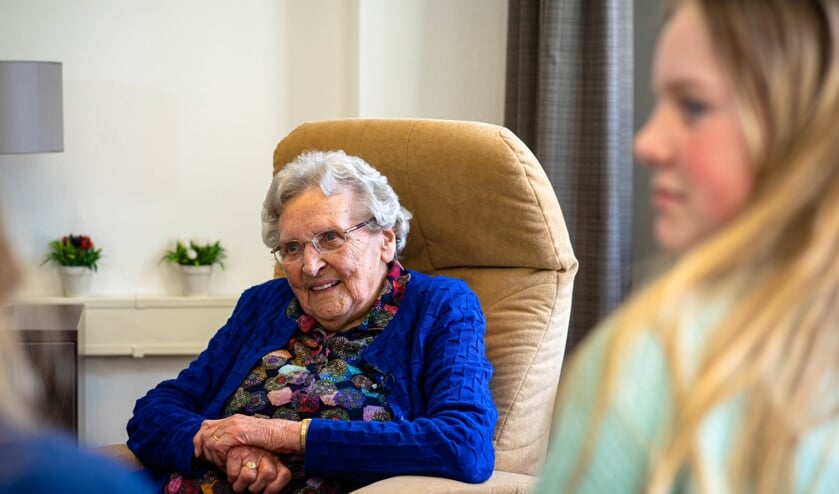 <p>Mevrouw Groot-Wesseldijk (101) werd door vijf kinderen geïnterviewd. Foto: Jelle Schaap/Black Sheep Media</p>