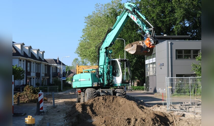 <p>De Haalmansweg wordt op dit moment onder handen genomen. Foto: Arjen Dieperink</p>