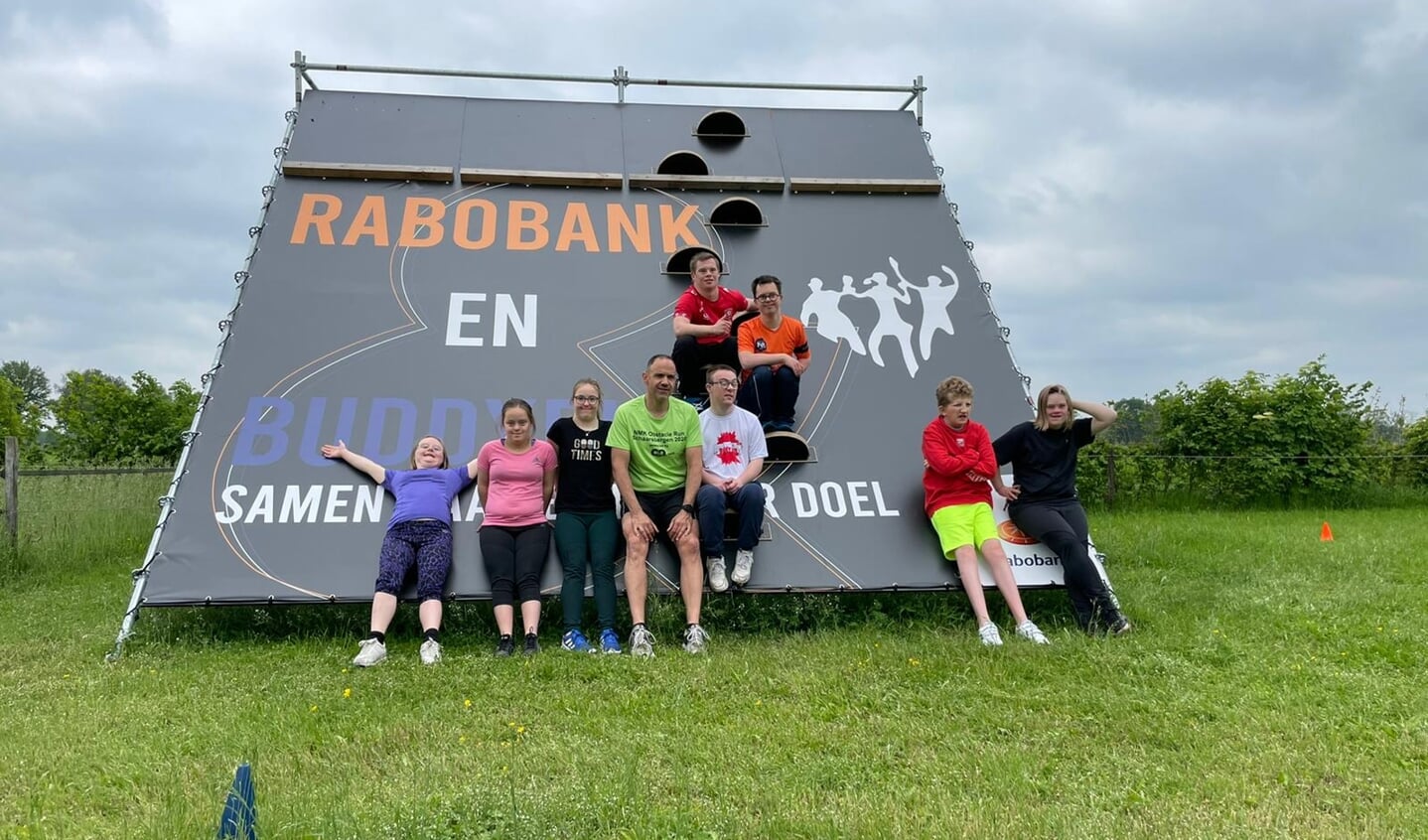 De Rabobank Teamwall op de trainingslocatie in Halle, die ook bij de Buddyrun wordt ingezet. Foto: PR