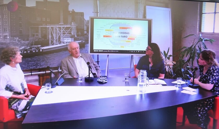Grollenaar Ben Verheij, tweede van links tijdens de landelijke bijeenkomst over het ‘Verdrag van Faro’. Foto: Theo Huijskes