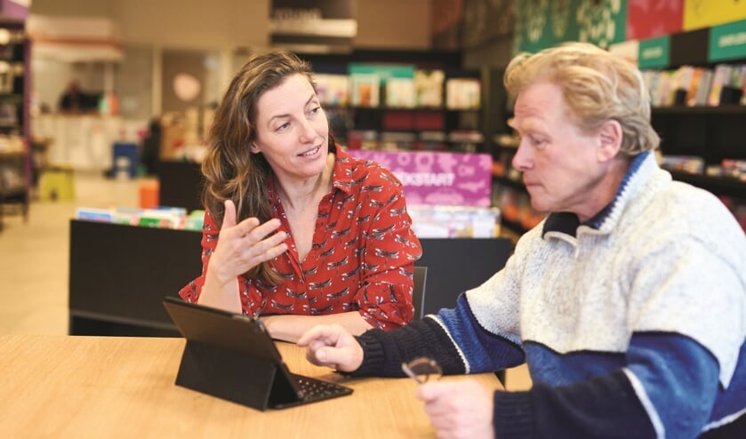 <p>Wie wil anderen digitaal op weg helpen? Foto: Ronald Zijlstra</p>