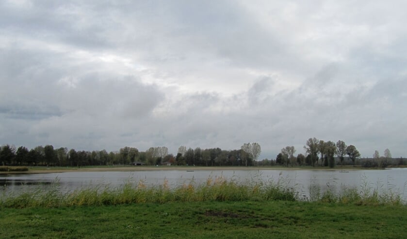 Plan voor voetbalvelden bij de Slingeplas. Foto: Bernhard Harfsterkamp