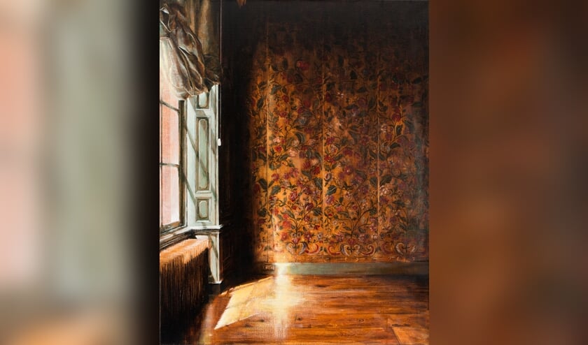<p>Werk van Mara van Laaren 'Goudleerbehang 2019 olieverf op doek' in Museum Henriette Polak. Foto: PR</p>