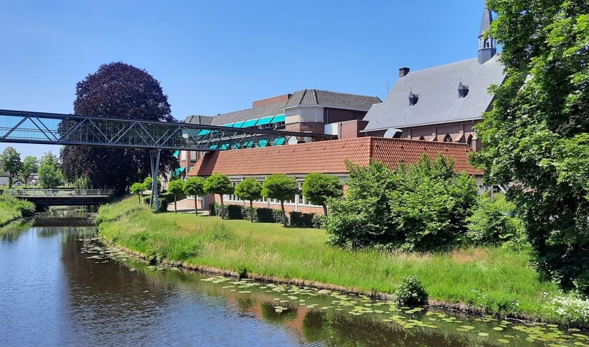 <p class="InfoKop2" pstyle="InfoKop 2">De vestingwal bij De Molenberg wordt straks in ere hersteld, net zoals dat eerder ook al bij de Scouting is gebeurd. Foto: Kyra Broshuis</p>