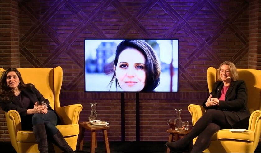 <p>Livestream Koppelkerk met Ronit Palache Gerda Brehouwer (r). Foto: Archief Koppelkerk</p>