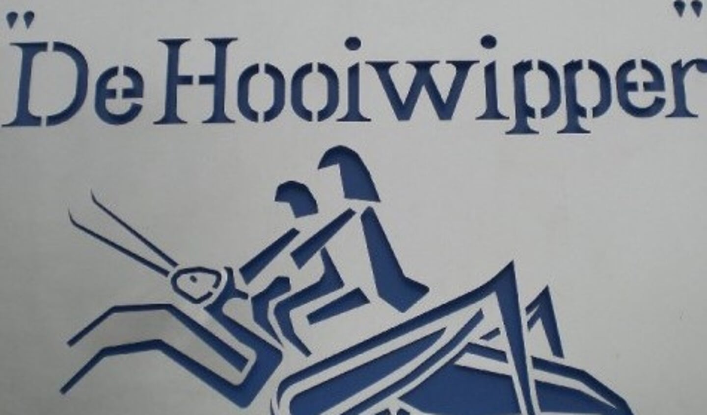 Het logo van obs De Hooiwipper. 