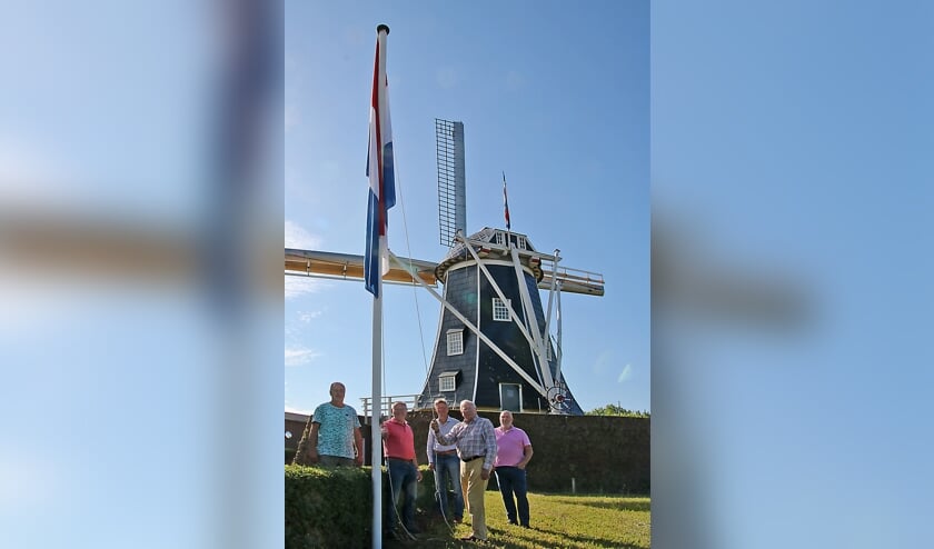 Van link naar rechts: Jos Roerdink, Henk te Kulve, Gerrit Vervelde, Hans Donderwinkel, Ries de Jong. Koen Kwak ontbreekt. Foto: Wim te Selle
