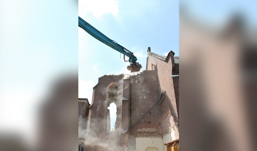 <p>Het kerkgebouw ligt deels in gruzelementen. Foto: Nicole Jansen-Lubbers</p>