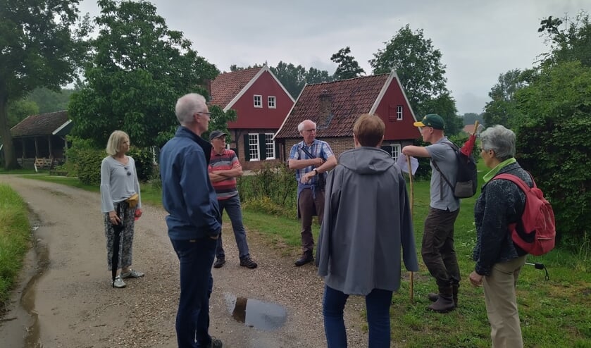<p>Wandelen door het Woold. Foto: PR</p>