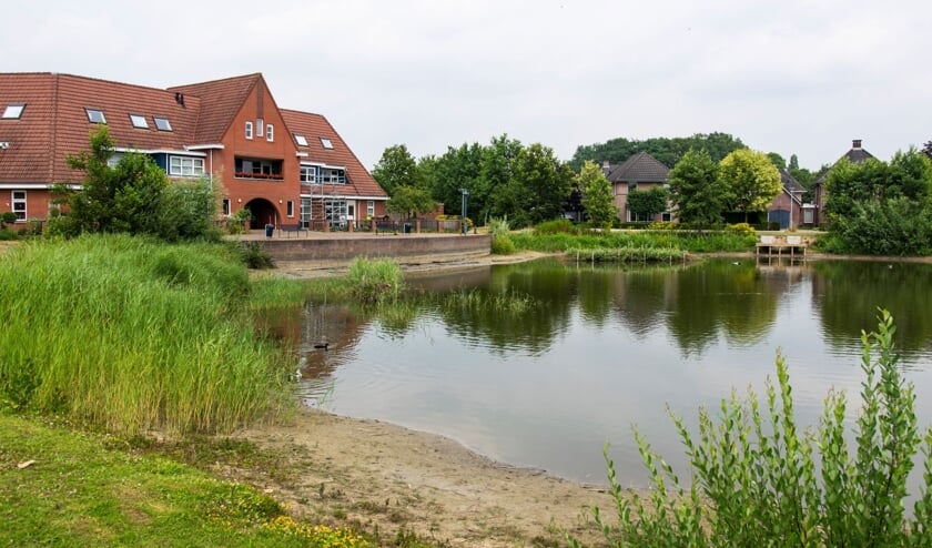 <p>Vissen met de Zomerviskaravaan in Vorden, bij het Biesterveld. Foto: PR</p>