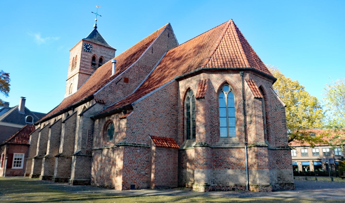 De Martinuskerk in Warnsveld bestaat minimaal 900 maar waarschijnlijk al zeker 1000 jaar. Foto: Sander Grootendorst