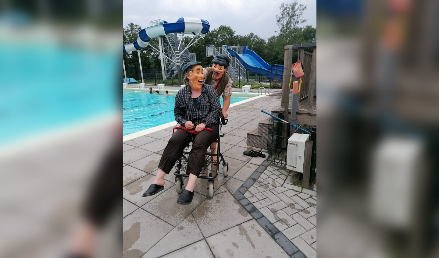 Abraham en Sarah op visite bij jarig Leussinkbad. Foto: PR