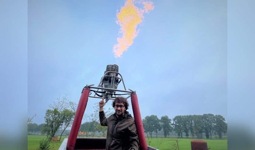 Wereldkampioen ballonvaren Roy Gommer uit Exel geeft gas. Foto: Henri Bruntink