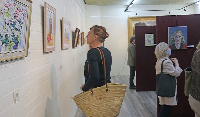 <p>De expositie van het MAS met werken van Hubert van Hille is geopend. Foto: Sander Grootendorst</p>