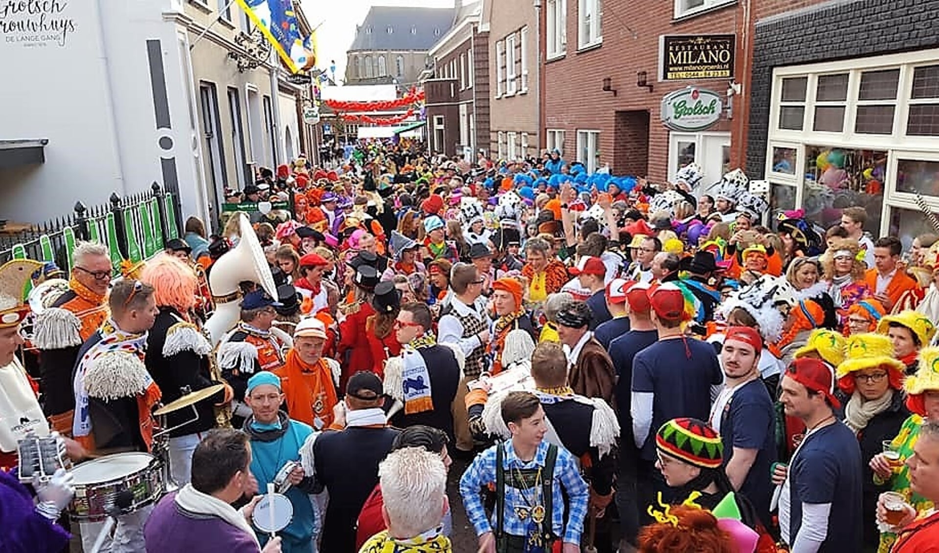 Carnaval in Groenlo toen nog niemand van corona had gehoord. Foto: Theo Huijskes