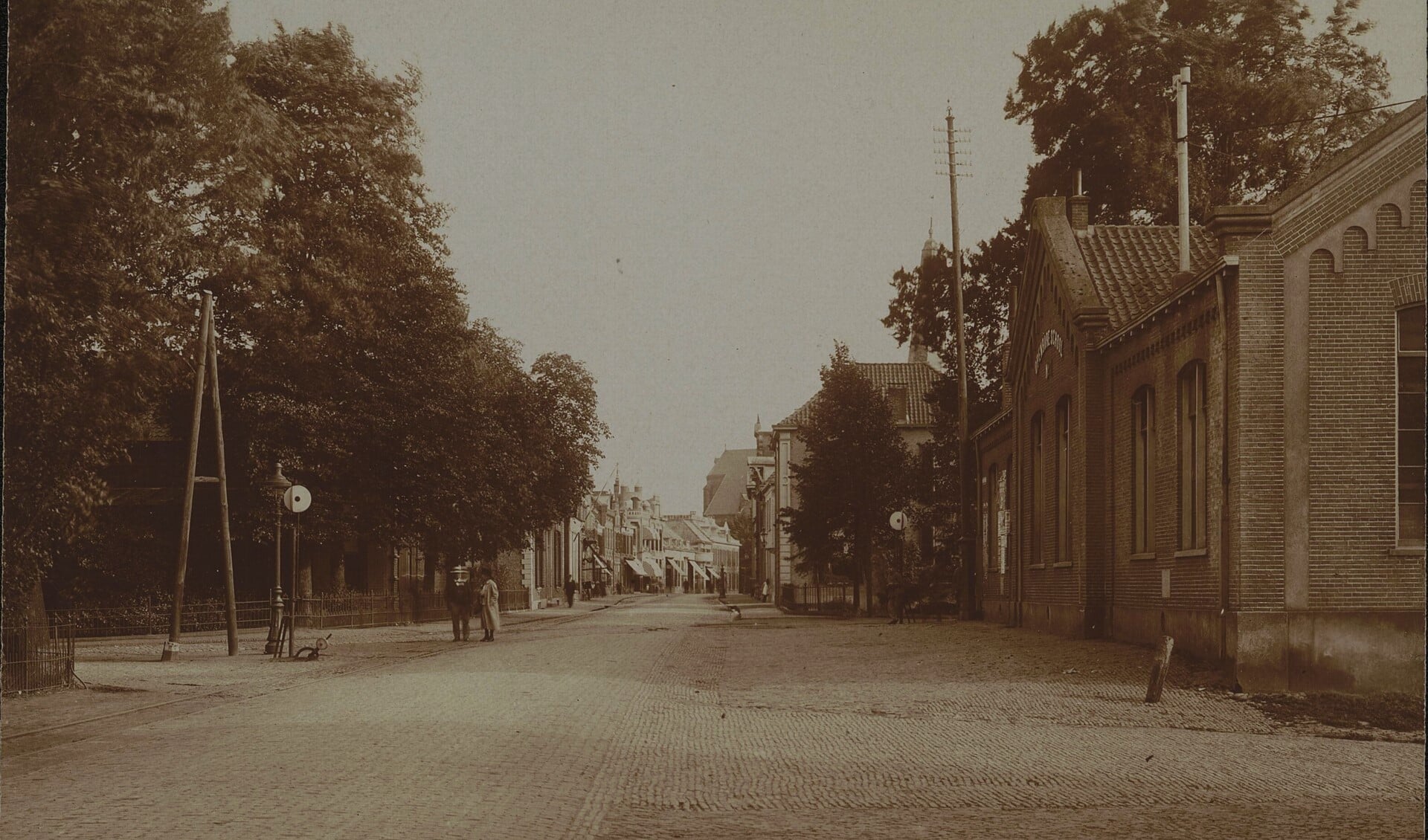 Grutstraat omstreeks 1910. Foto: Erfgoedcentrum Achterhoek en Liemers, collectie Jaap Hoekstra.