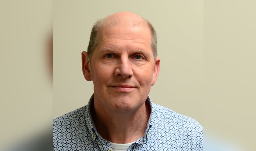 Ds. Hans Hinkamp verzorgt een lezing over Bregmans bestseller De meeste mensen deugen. Foto: PR