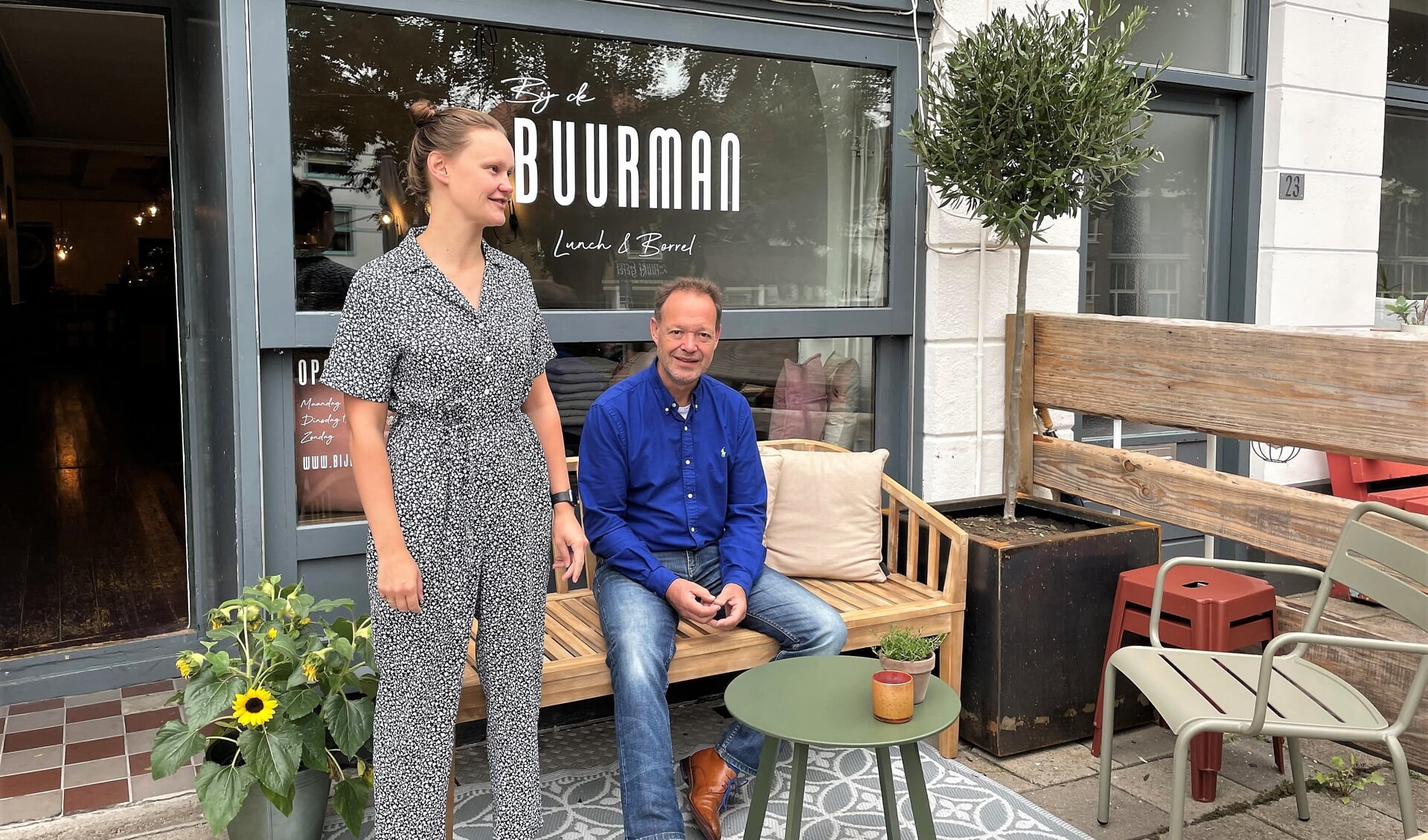 Liselotte en Ron Buurman zijn gestart met café Bij de Buurman. Foto: Henri Bruntink