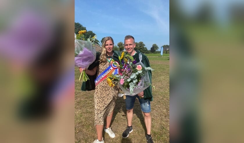 <p>Daniëlle Stoverink en Ruud Westhoff vormen het nieuwe koningspaar van Beltrum. Foto: Marloes Levers</p>