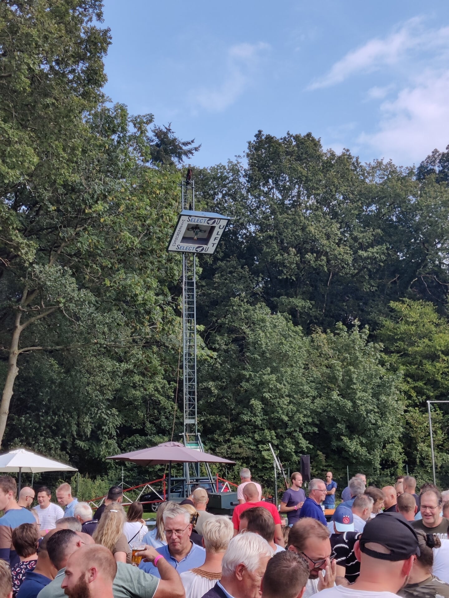 Het feestterrein van de kermis in Zelhem. Foto: Roland Duursma