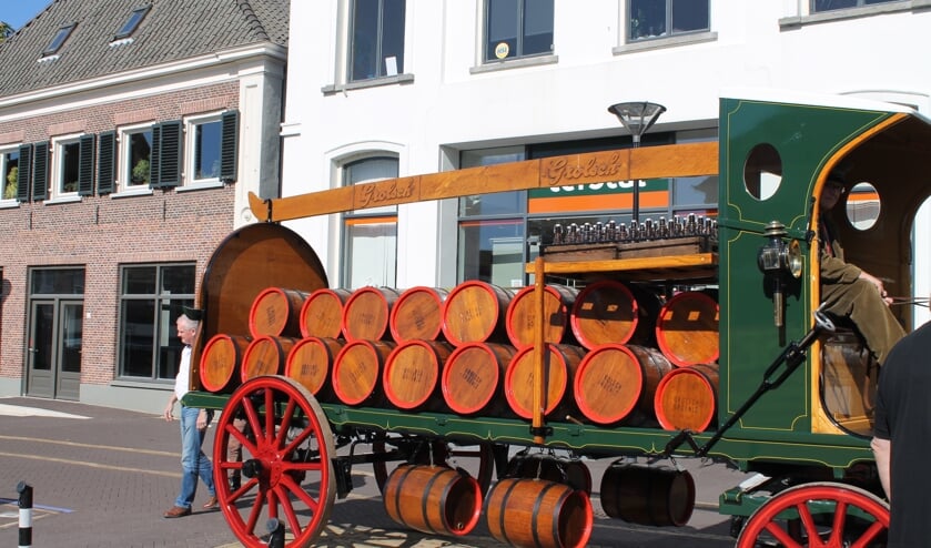 De vaten bockbier op de kar. Foto: PR