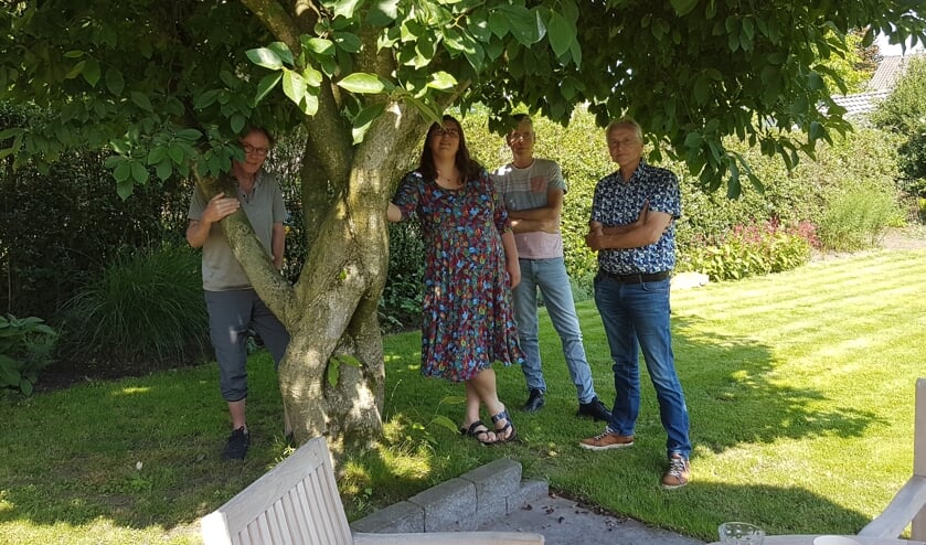 <p>Vlnr. Henk Beunk, Barbara Pavinati, Mark Ebbers en Joop Koopmanschap. Foto: Herma Beunk</p>