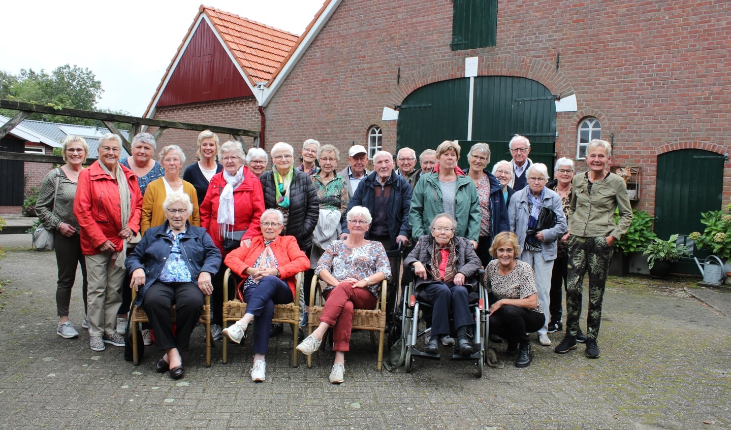De Ouderensoos Vragender genoot van een huifkartocht. Foto: PR