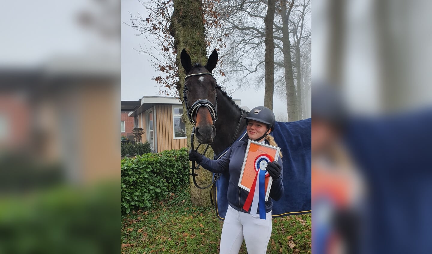 Marieke Lammers met Piek Fajn BV kringkampioen dressuur paarden in de klasse B. Foto: PR