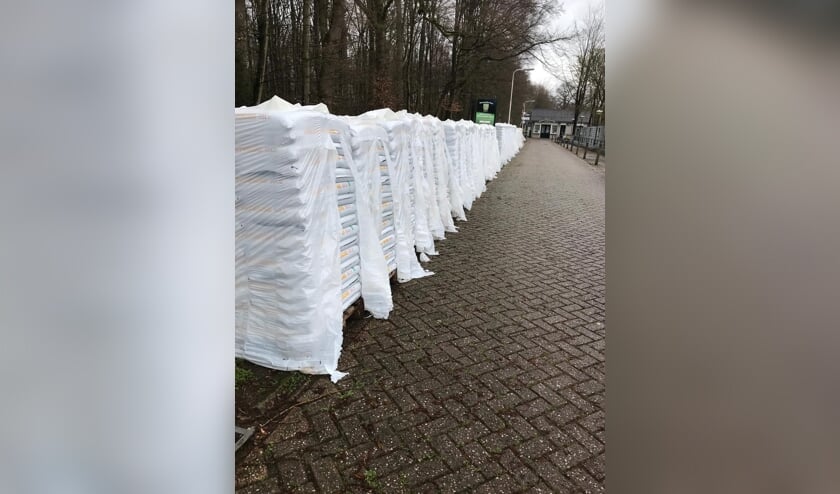 <p>Warnsveldse Boys levert compost, potgrond, mest en turf. Foto: PR</p>