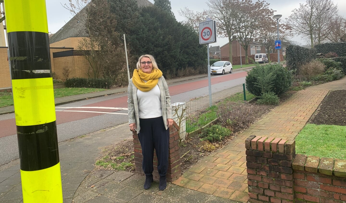 Sylvia Stuivenberg, PvdA Dinxperlo, derde op de kieslijst PP: “Meer veiligheid door max. 30 km in de kernen en meer fietsstraten.” Foto: PR