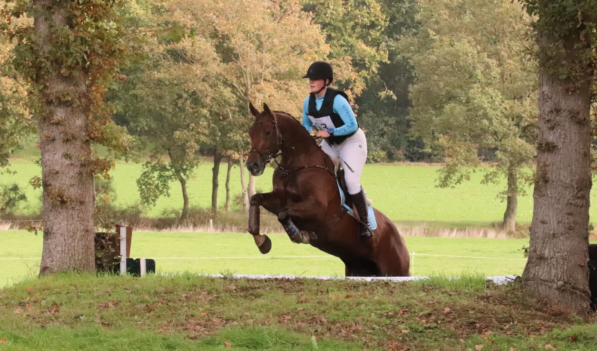 Amy Roekevisch in actie met haar paard Wittgenstein. Foto: PR