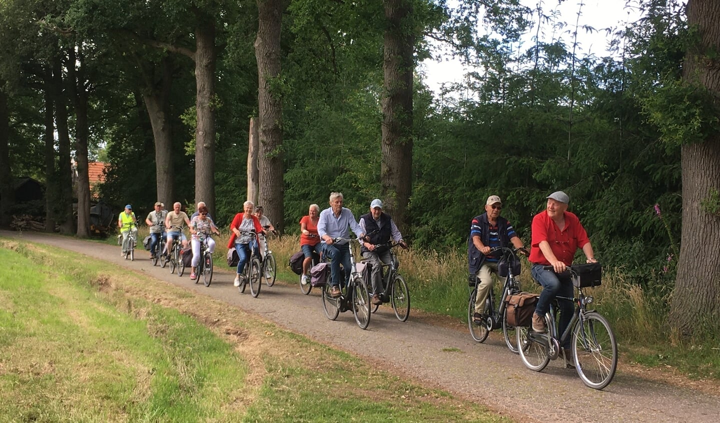 De fietstochten van Hen en Wear zijn populair (2022). Foto: archief Oudvragender.nl