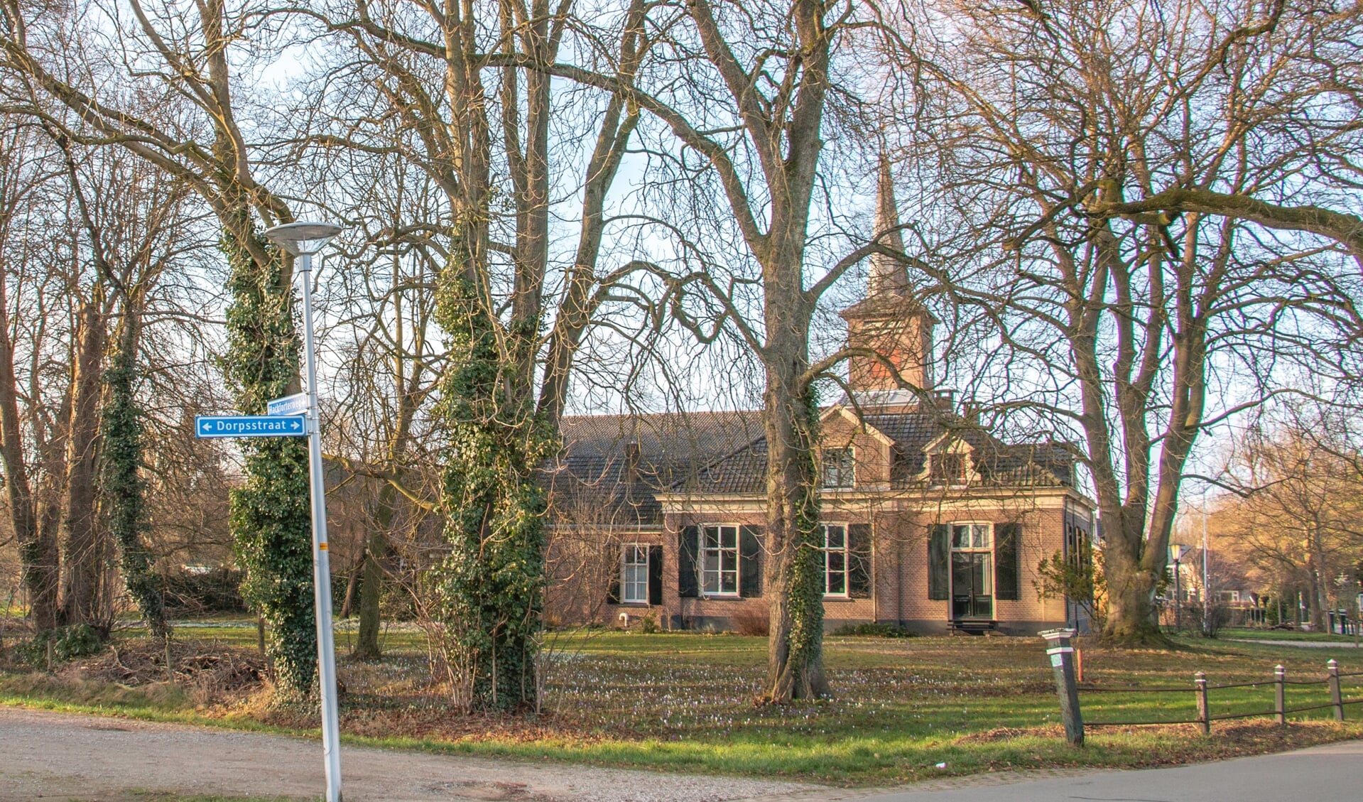 Protestantse kerk aan de Dorpsstraat 16 in Wichmond. Foto: Liesbeth Spaansen