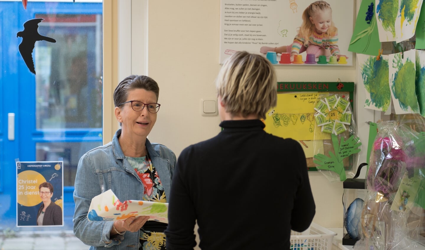 Christel te Bokkel wordt in het zonnetje gezet. Foto: PR