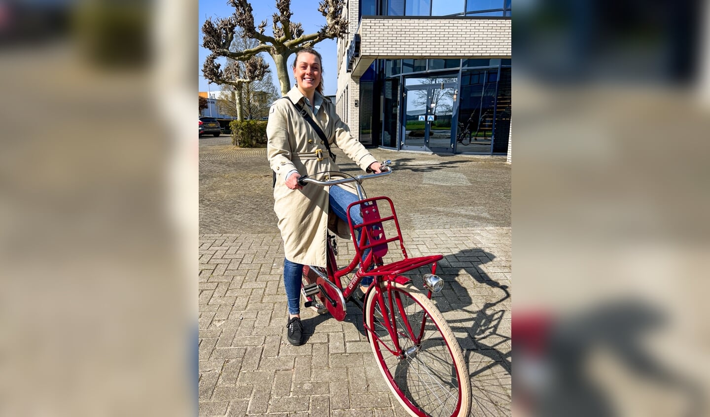 Op de tweewieler in plaats van de vierwieler. Foto: Studio 38c