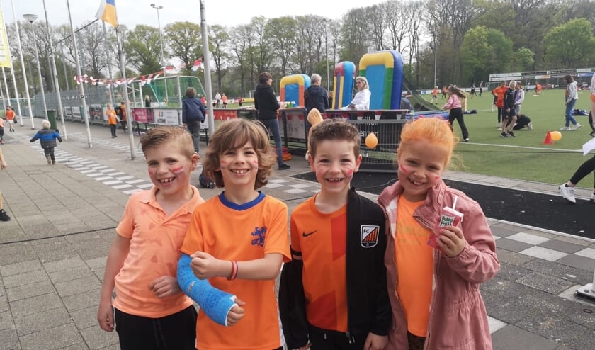 Vele leerlingen waren oranje verkleed. Foto: Rick Damveld