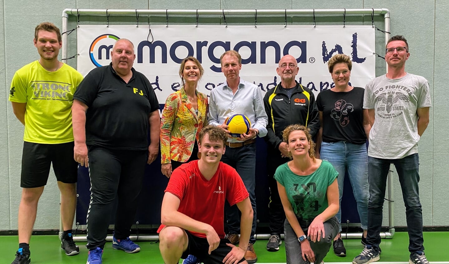 Trainers, sponsoren en medewerkers jeugdzaken van Morgana DVO uit Hengelo. Foto: PR