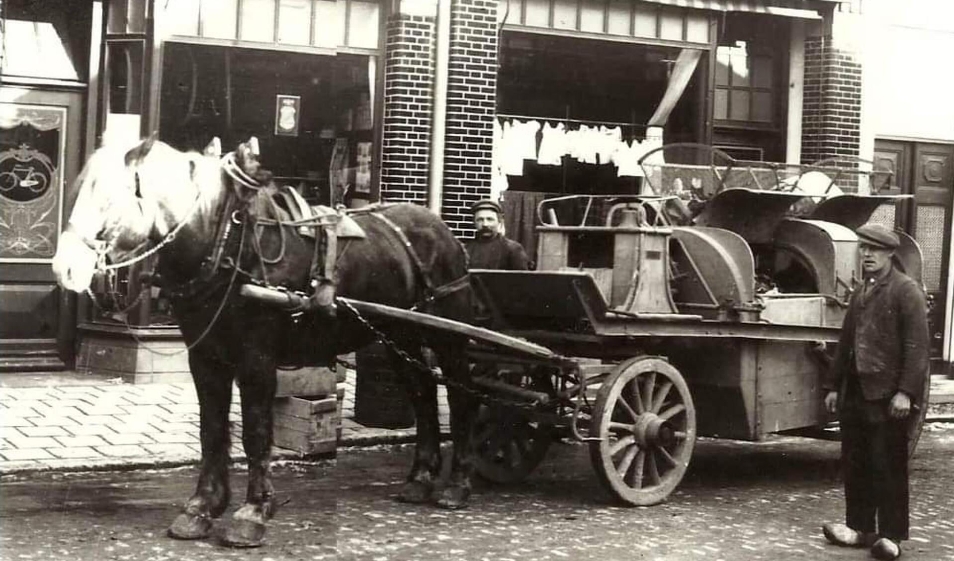 Zoekplaatje, paard en wagen. Foto Geert Wevers