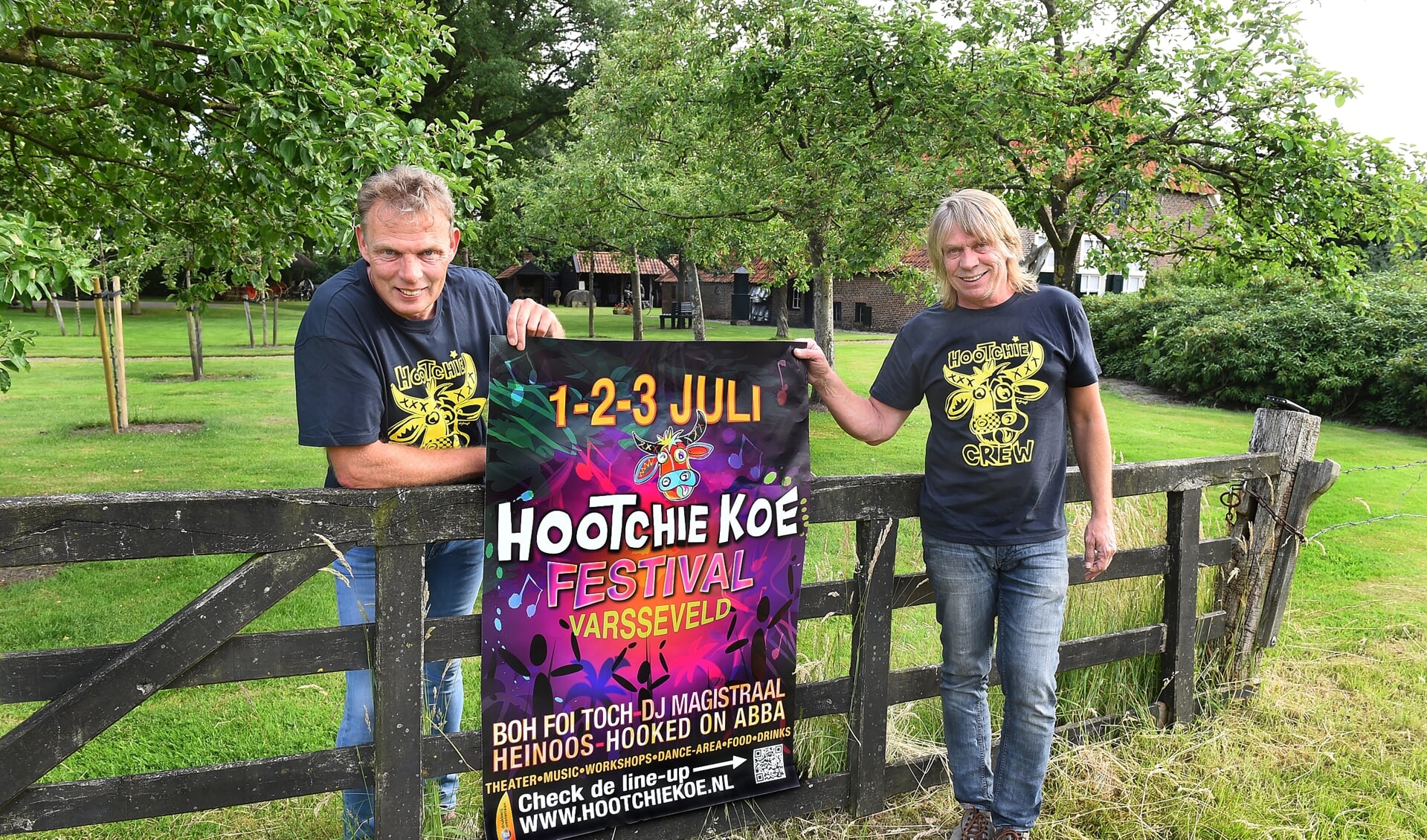 Tom Wolerink (links) en Marco van de Aar van het Hootchie Koe festival Varsseveld. Foto: Roel Kleinpenning