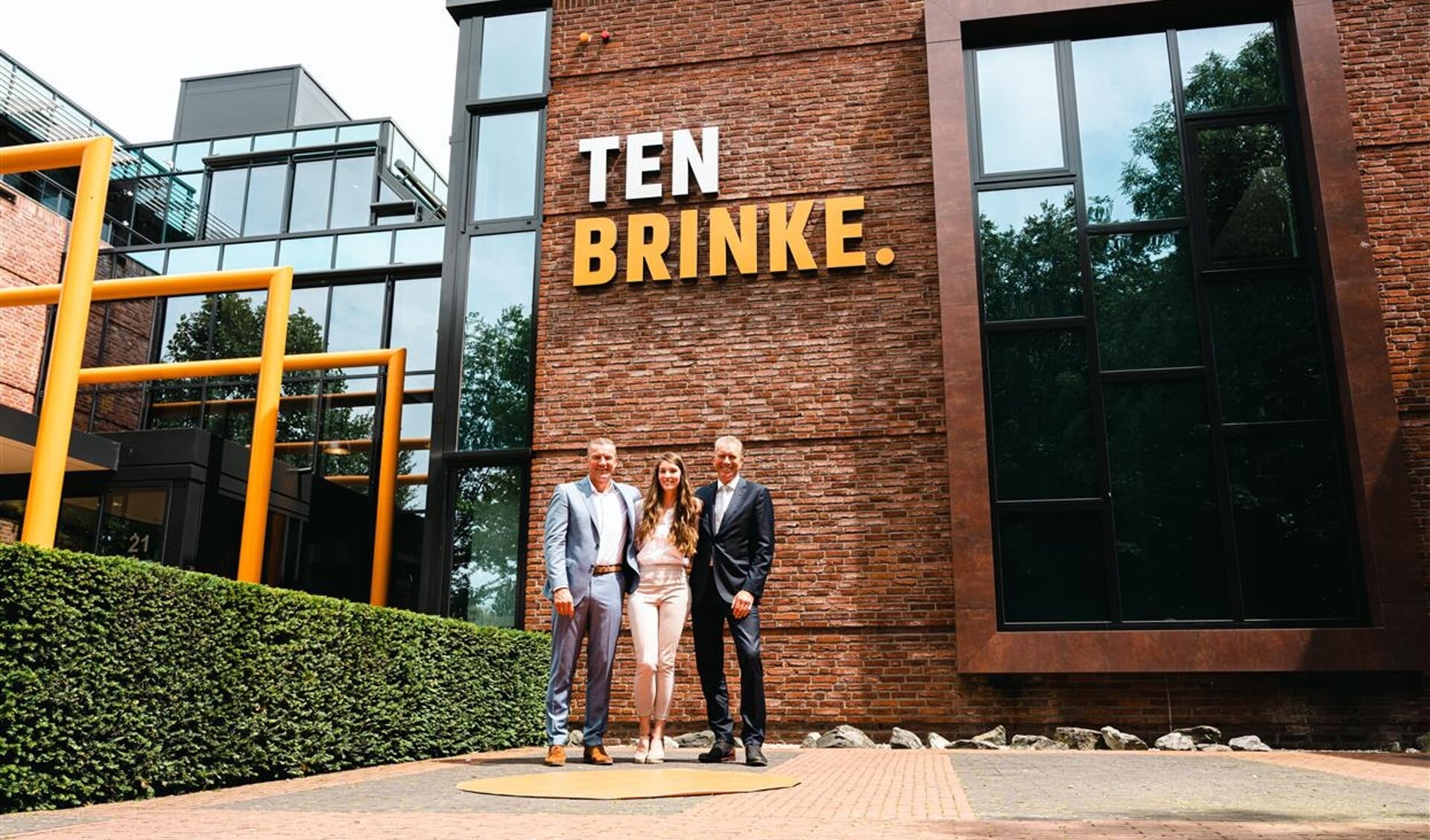 Familiebedrijf Ten Brinke viert 120-jarig jubileum: (v.l.n.r.) Wim, Mirjam en Albert ten Brinke. Foto: PR