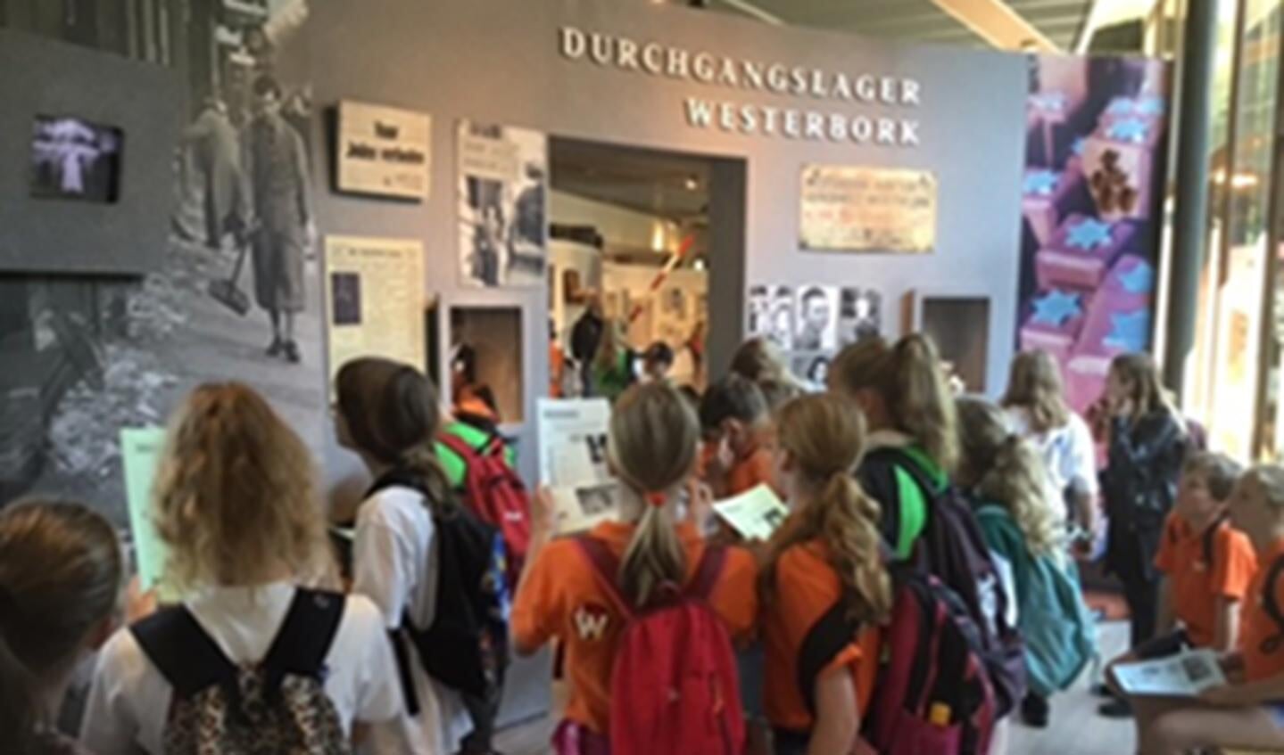 De excursie naar Kamp Westerbork vormde het laatste onderdeel van het jaarlijkse Westerbork scholenproject. Foto: PR  