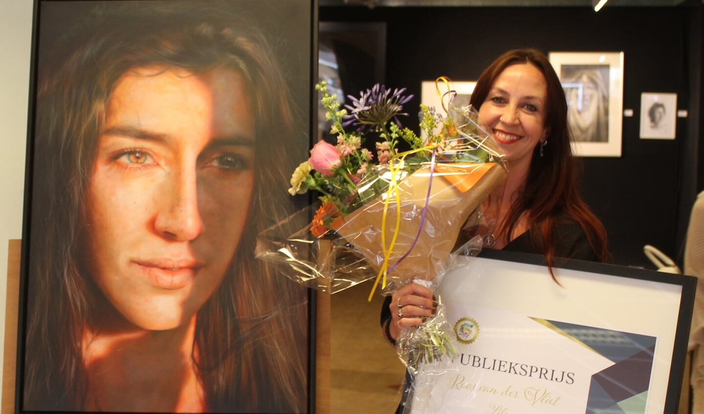Bijzondere erkenning voor winnares van de Good Looking Publieksprijs, Roos van der Vliet. Foto: PR
